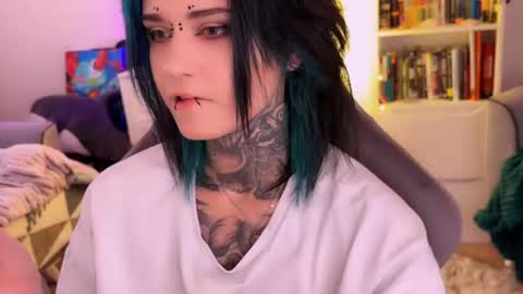   DianaBrite            fansl y online show from July 2, 1:38 pm