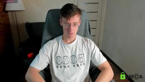 Snapshot of rishu_ chatting on November 2, 10:37 am VAnitas online show from November 2, 10:37 am