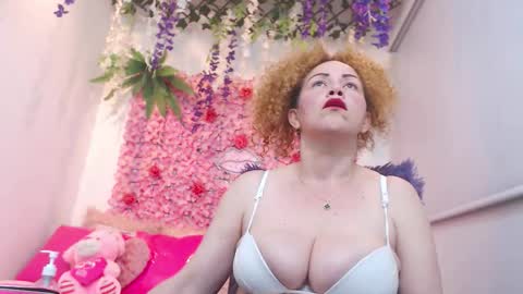 Risitos De Oro online show from November 6, 12:13 am