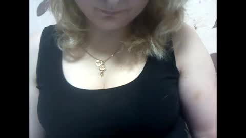 RiveraMaureen online show from December 28, 4:09 pm