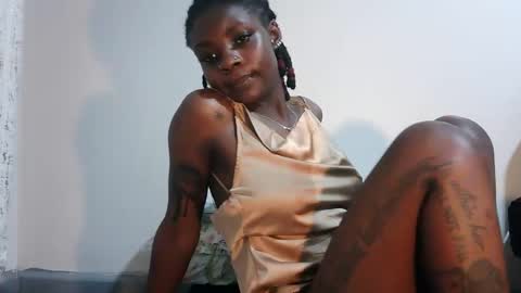 rlessing2 online show from April 28, 7:07 pm