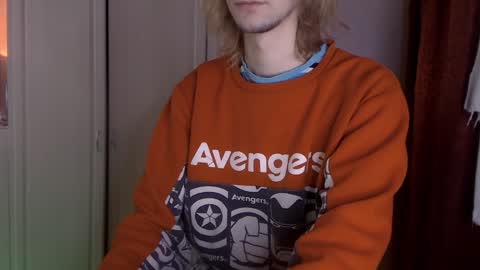Mikey online show from December 12, 11:17 am