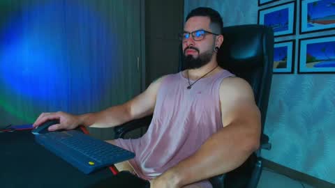 Robby online show from June 2, 11:18 pm