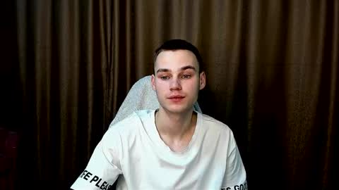 robert10211 online show from January 12, 7:21 pm