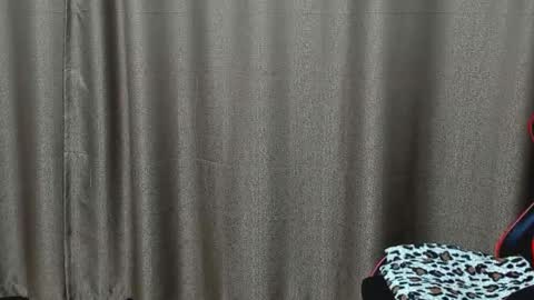 Snapshot of robert10211 chatting on September 10, 7:59 pm robert10211 online show from September 10, 7:59 pm