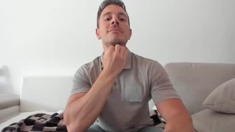roberto4ever online show from June 21, 10:10 am