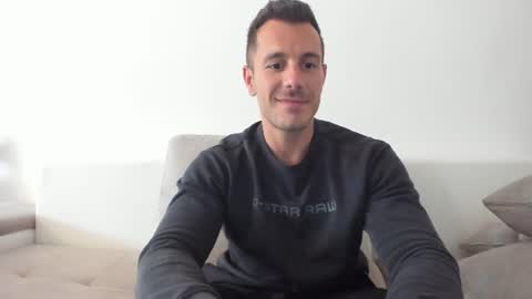 roberto4ever online show from June 15, 11:24 am
