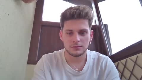 Snapshot of roberto_twink1 chatting on January 7, 1:57 pm Roberto online show from January 7, 1:57 pm