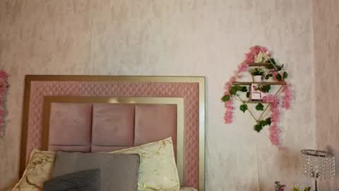 robin D online show from January 12, 12:01 pm