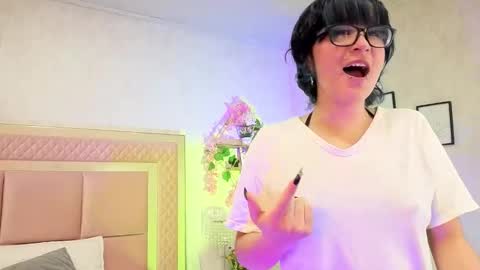 robin D online show from October 15, 12:17 pm