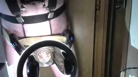 Robodickmilker online show from January 31, 11:45 pm