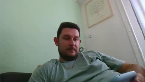 Robin online show from September 20, 9:12 am