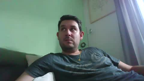 Robin online show from December 21, 1:17 pm