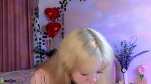 rochelle_dolly online show from April 30, 8:36 pm