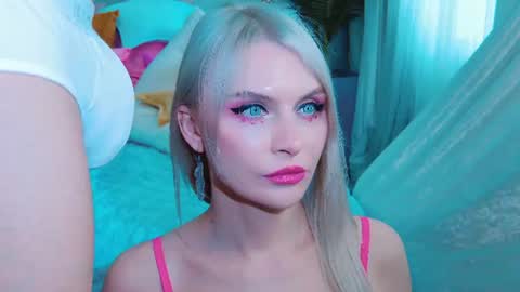 Lina and Den online show from June 16, 12:20 pm