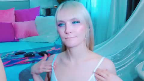Lina and Den online show from July 24, 8:22 am