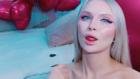 Lina and Den online show from February 21, 7:11 am