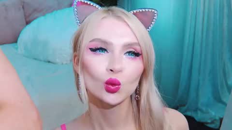 Lina and Den online show from September 18, 10:08 am