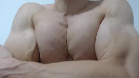 rocky muscle online show from April 1, 6:16 pm