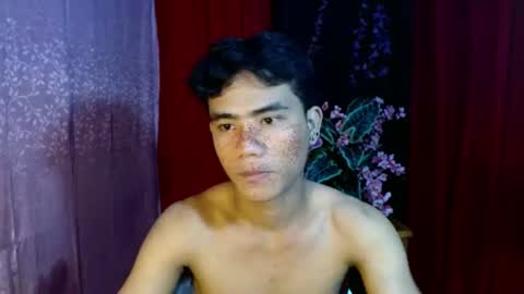 roianboyyy online show from July 2, 9:47 am