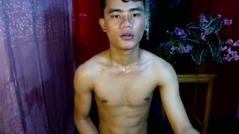 roianboyyy online show from July 5, 12:03 am