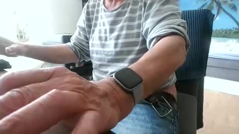 rolandloser1000 online show from May 22, 11:28 am