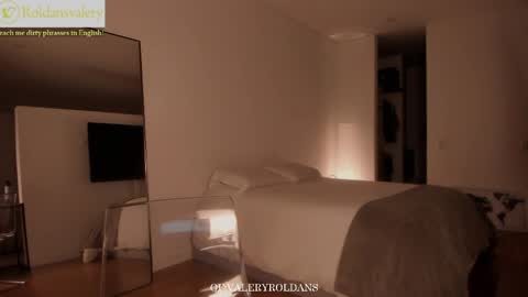 Valery Roldans online show from April 29, 3:22 am