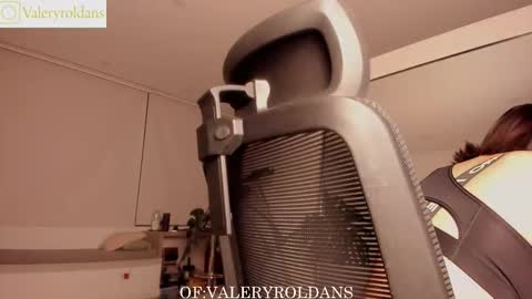 Valery Roldans online show from February 1, 1:13 am