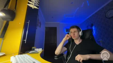 roma305991 online show from July 4, 11:41 pm