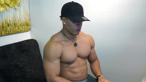 romano_kentt12 online show from June 21, 4:19 am