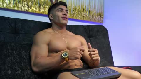 romano_kentt12 online show from April 25, 2:36 am