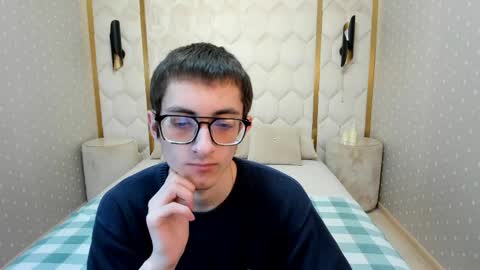 ronbevs online show from May 3, 8:26 pm