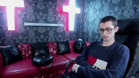 ronbevs online show from March 14, 8:57 pm