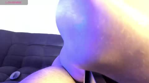 Ronnie online show from April 23, 8:54 pm
