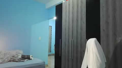 ronny online show from July 6, 10:23 pm