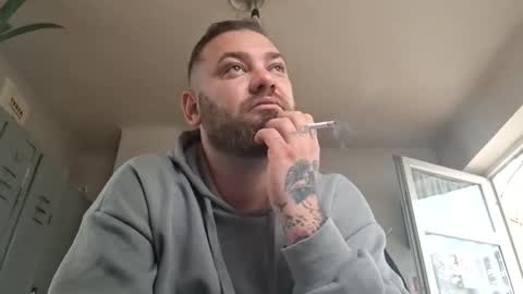 room21x online show from November 27, 9:06 am