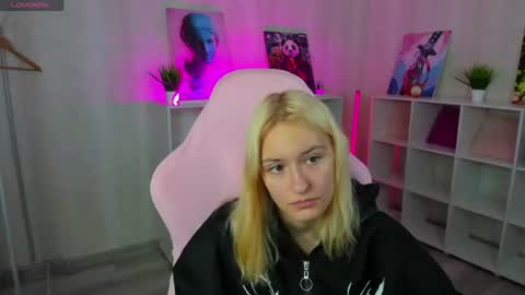 Viola online show from July 22, 1:19 am