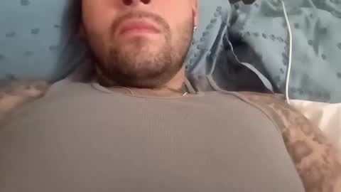 rosalesconstruction85 online show from November 4, 2:24 am