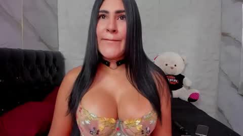 ROSALIA insta rosalia 10hoot online show from August 3, 7:31 pm