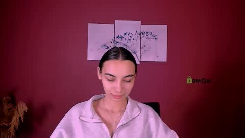 rosalie_shy online show from November 25, 7:45 pm