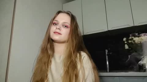 Lisa online show from November 16, 1:24 pm