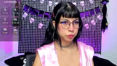 Snapshot of rose_72 chatting on October 22, 8:43 pm Ally online show from October 22, 8:43 pm