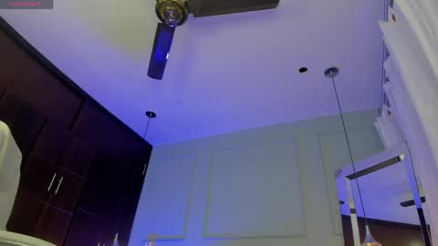 rose__monroe online show from May 1, 9:09 pm