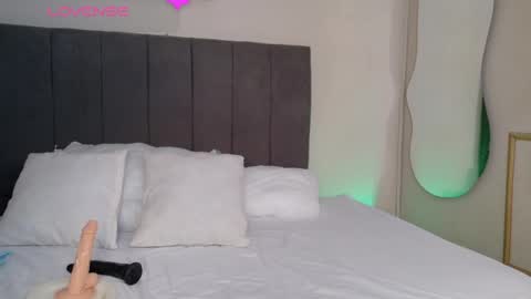   online show from June 5, 12:32 pm