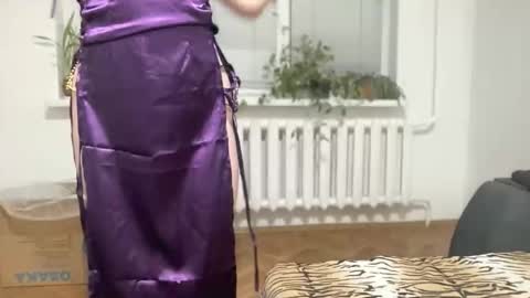 Snapshot of rosea_champagne chatting on October 21, 5:27 pm Rose and the Collector online show from October 21, 5:27 pm