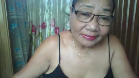 rosebelle66 online show from April 4, 3:02 am