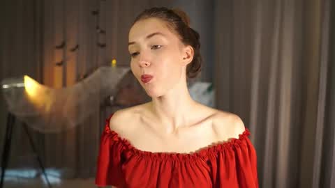 Elsa online show from November 2, 5:18 am