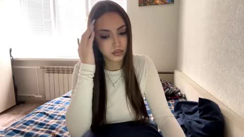 Mimi online show from September 20, 11:46 am