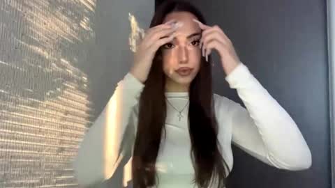 Mimi online show from September 10, 1:56 pm