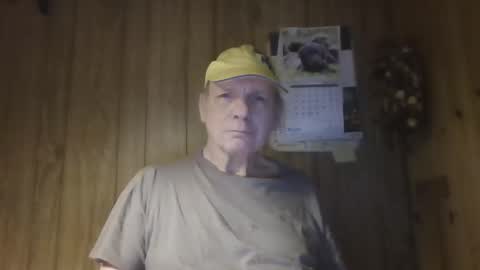 roses2u1958 online show from March 16, 4:37 am